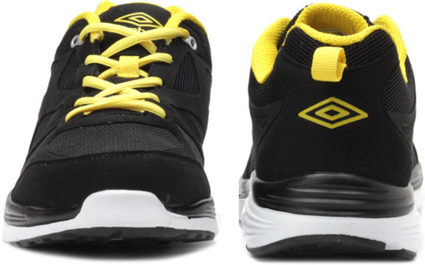 Umbro shoes india store