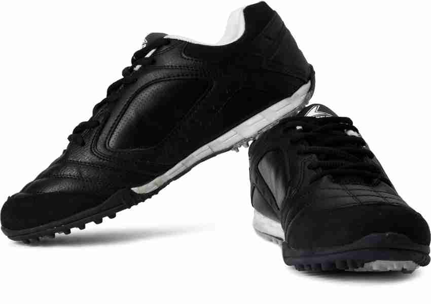 Football shoes bata store