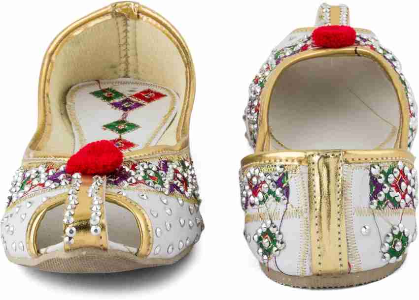 Baby girl outlet punjabi jutti