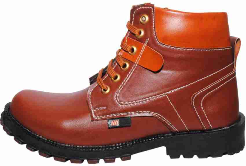 Blackwoods safety outlet boots