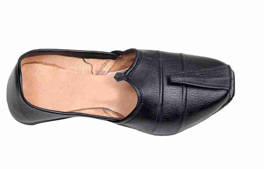 Panahi Soft Comfortable Durable Punjabi Jutti with leather lining Ethnic Footwear Mojaris Jutis For Men Buy Black Color Panahi Soft Comfortable Durable Punjabi Jutti with leather lining Ethnic Footwea...