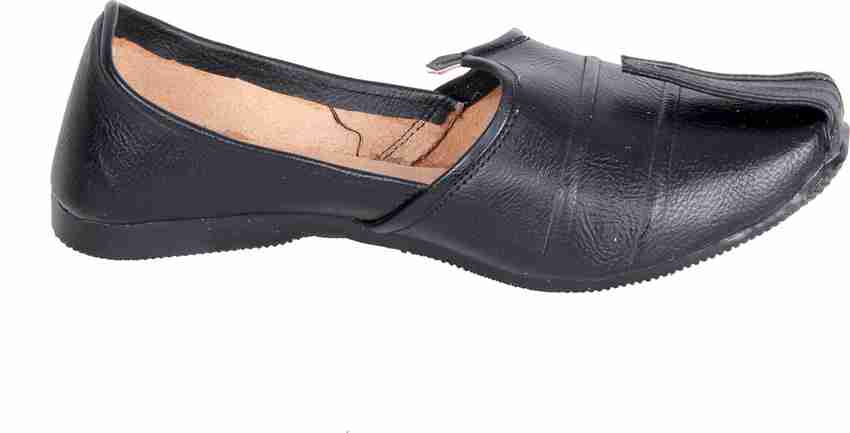 Panahi Soft Comfortable Durable Punjabi Jutti with leather lining Ethnic Footwear Mojaris Jutis For Men Buy Black Color Panahi Soft Comfortable Durable Punjabi Jutti with leather lining Ethnic Footwea...