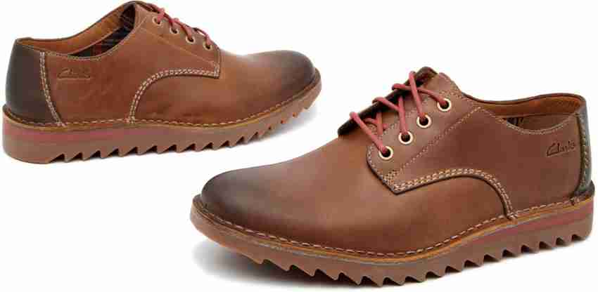 Clarks newby fly top