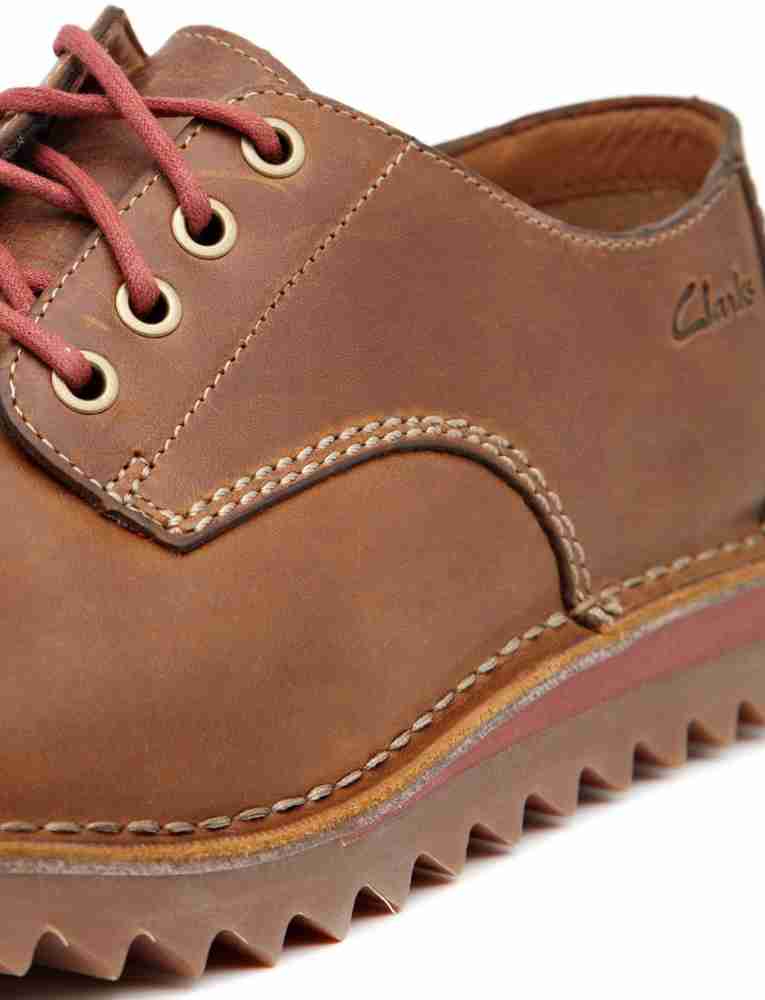 Clarks newby fly top