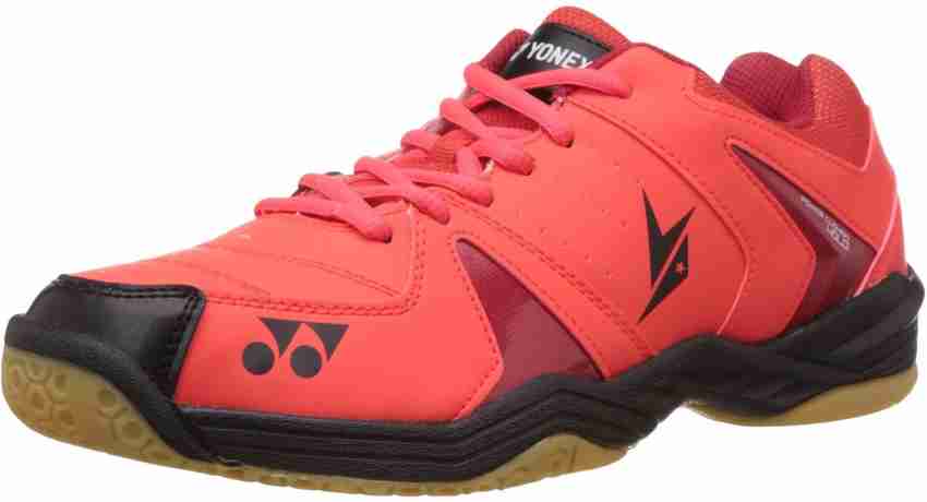 Badminton shoes under 1500 on sale