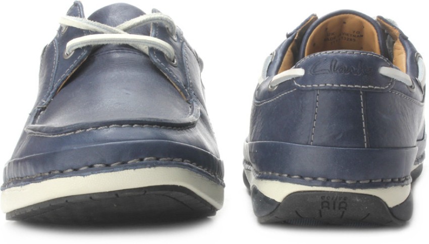 clarks air mover shoes