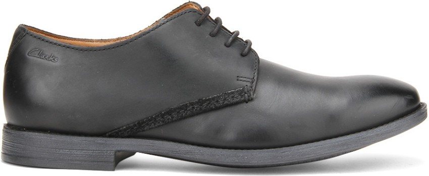 Clarks novato best sale