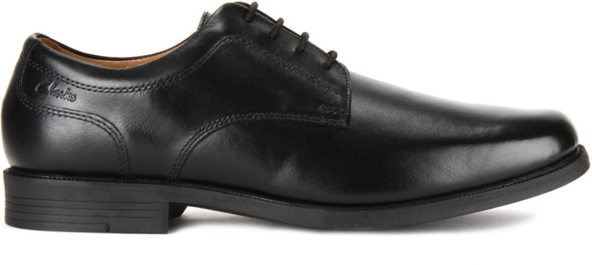 Clarks beeston online