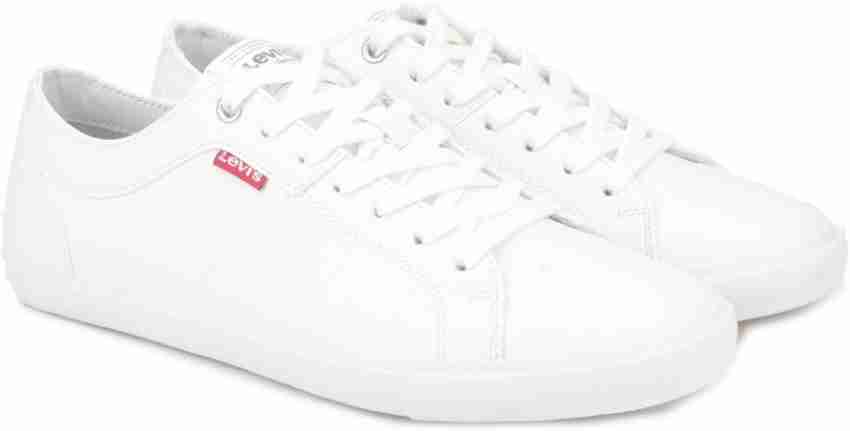 Levi's men's woods clearance sneakers