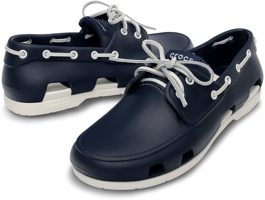 croc beach line boat shoes