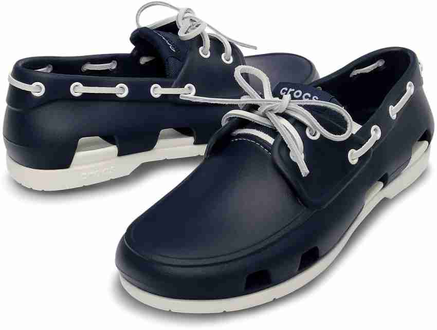 Beach line shop boat shoe