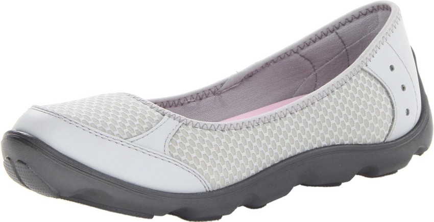 Crocs duet busy on sale day ballet flat