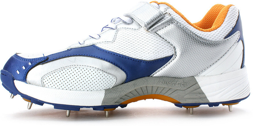 Sg cricket shoes under 500 hotsell