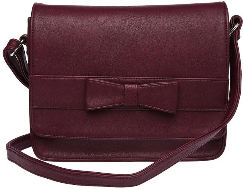 Shoppers stop sling sale bags
