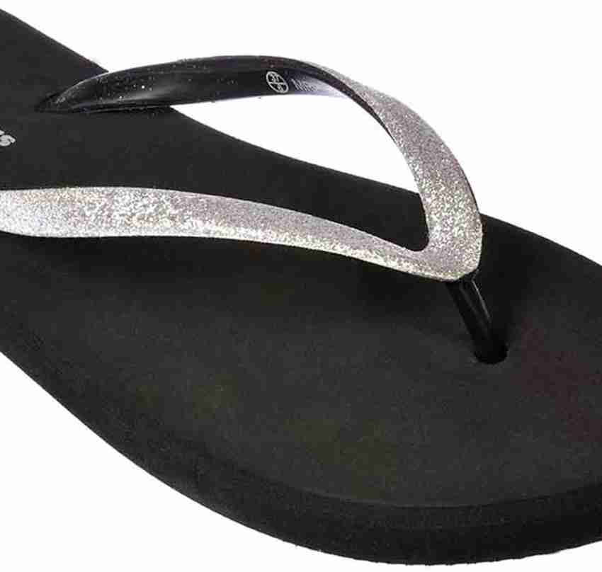 Silver sparkle flip 2025 flops