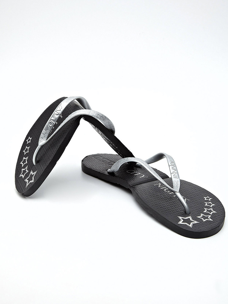 Salvatos flip flops deals