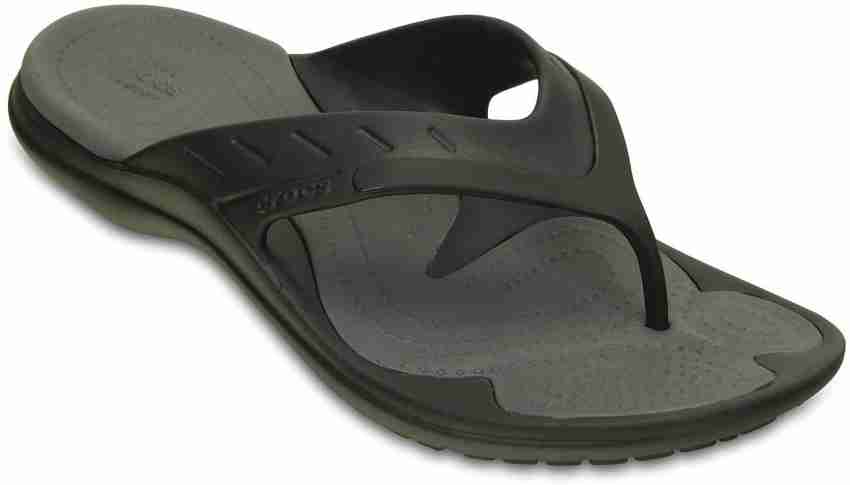 Mens crocs 2024 modi flip flops