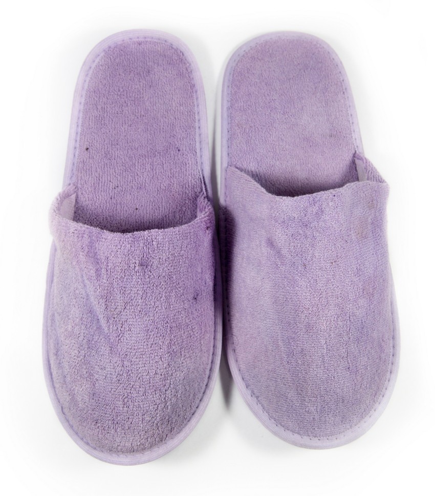 Plush sales slippers flipkart