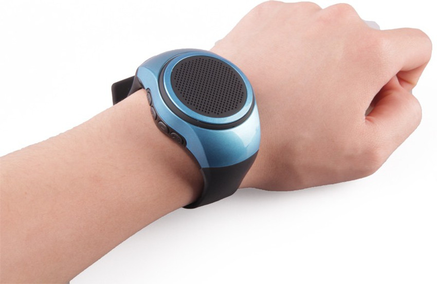 B20 fitness tracker hot sale