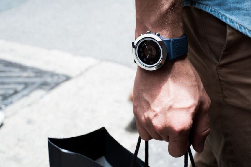 Cogito store fit smartwatch