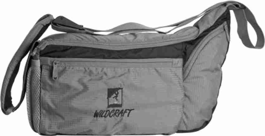 Wildcraft camera outlet bag