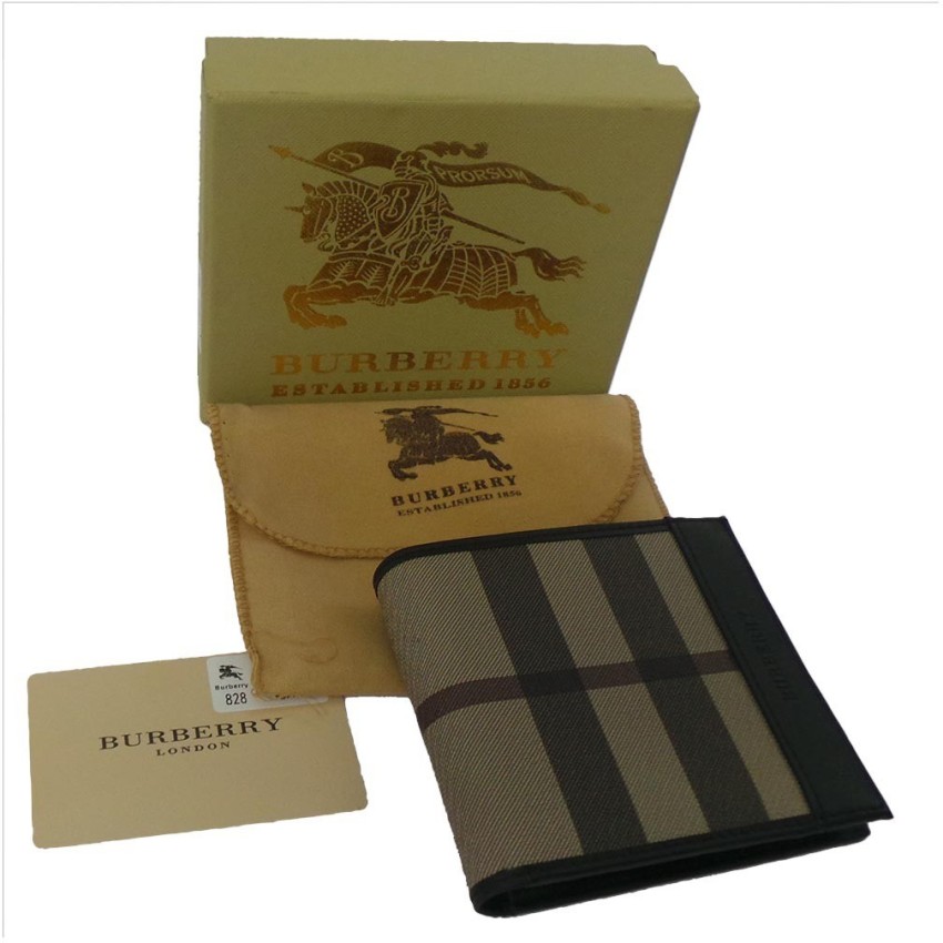 BURBERRY Wallet Emblem Price in India - Buy BURBERRY Wallet Emblem online  at