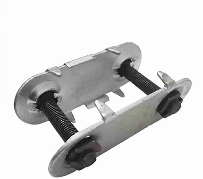 Belt fastener store