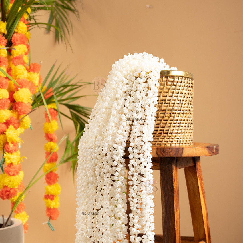 Discover 150+ plastic jasmine flower for hair latest camera.edu.vn