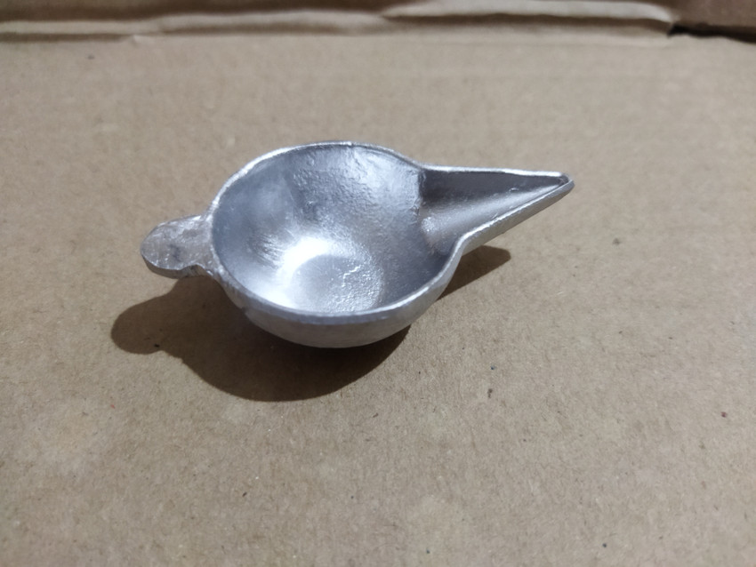 Paladai feeding store