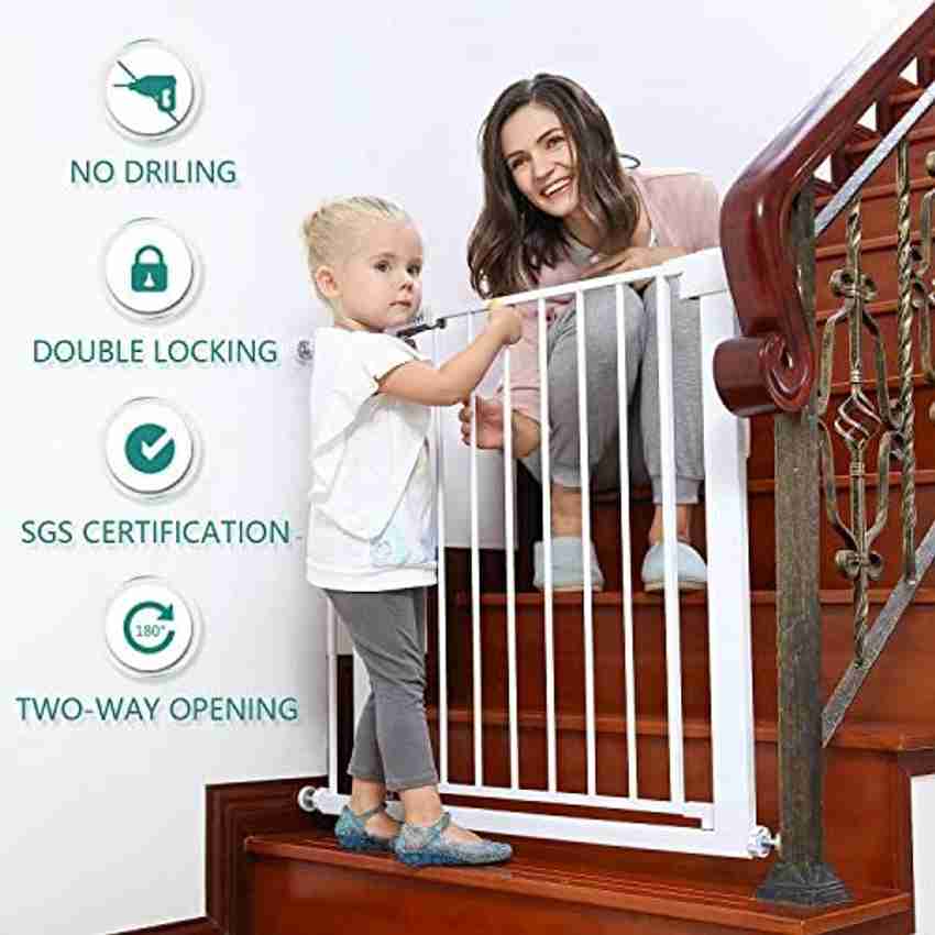 Lockable clearance baby gate