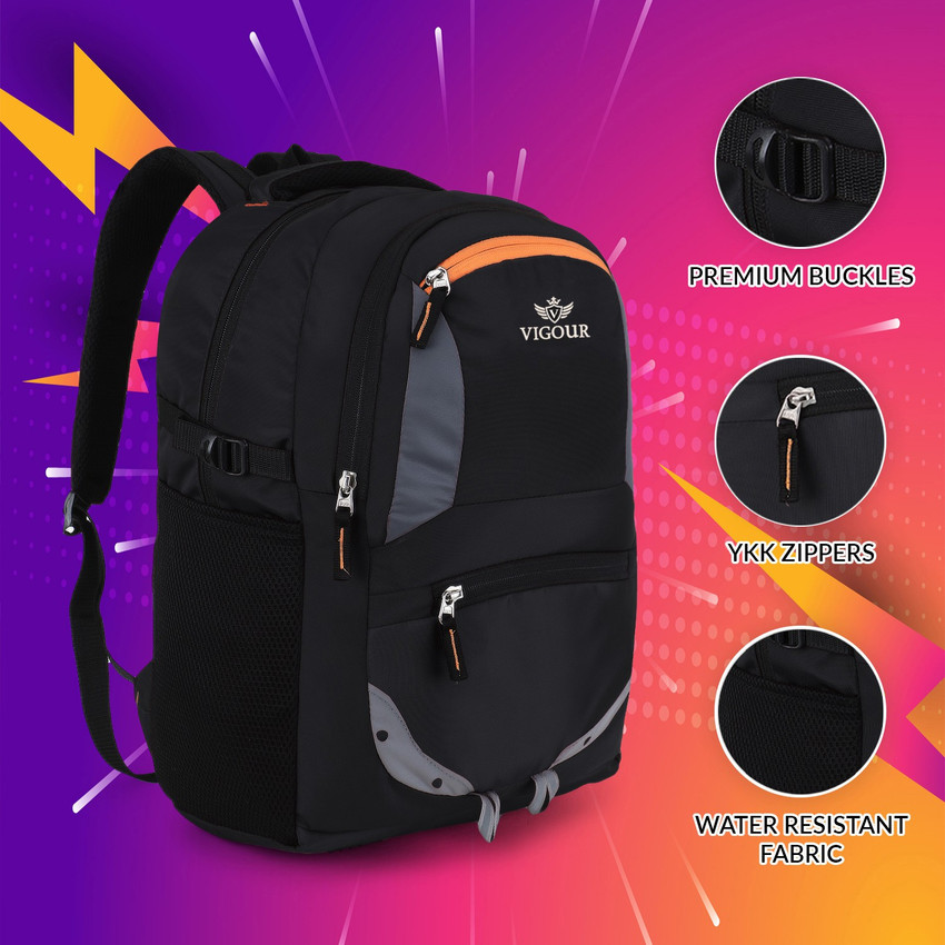 School bag top with buckles