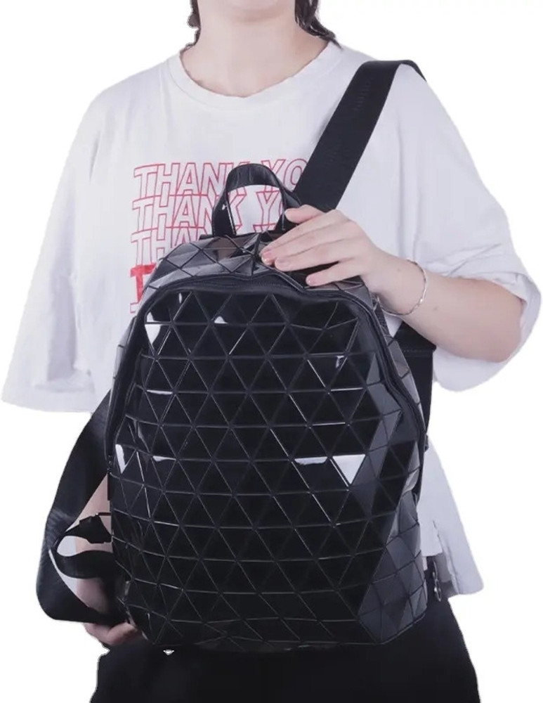 Black geometric backpack top