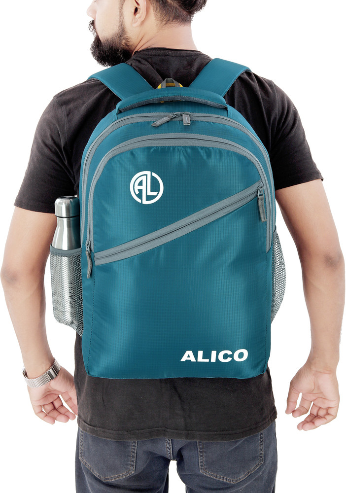 Waterproof laptop hotsell bags flipkart