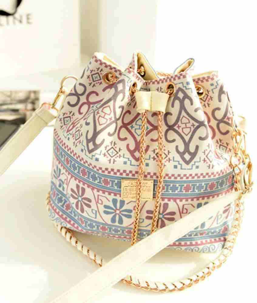 Geo Graphic Double Zipper Bucket Bag