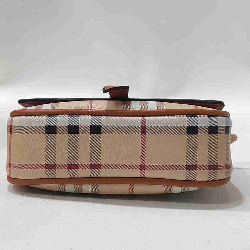 Burberry shop 900ml zip