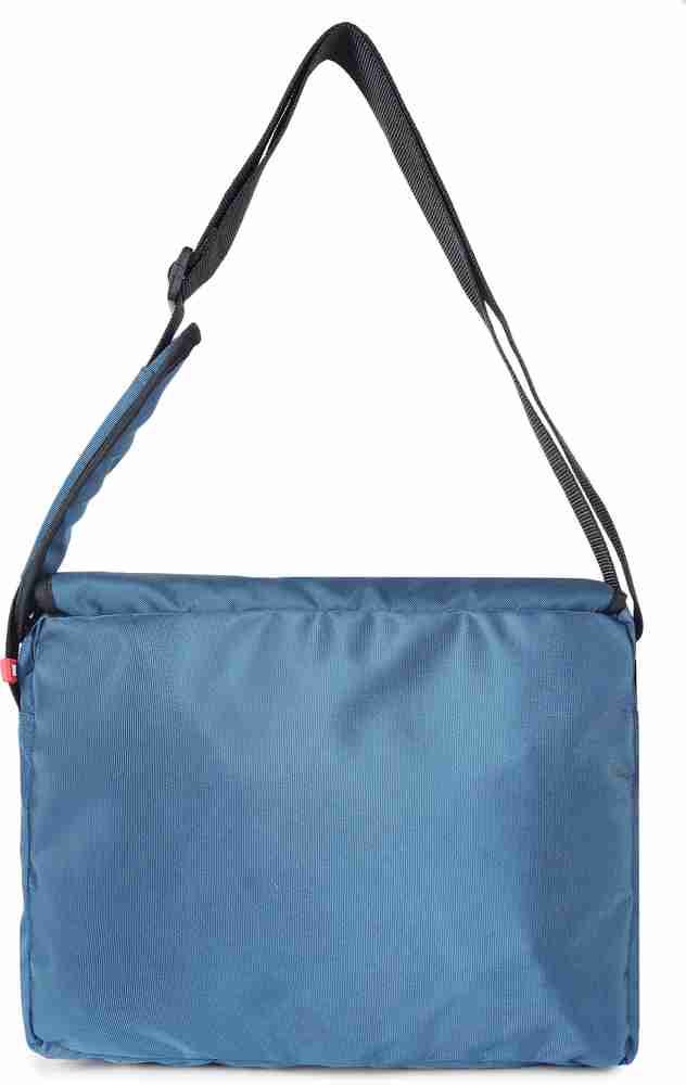 Captain america messenger 2025 bag