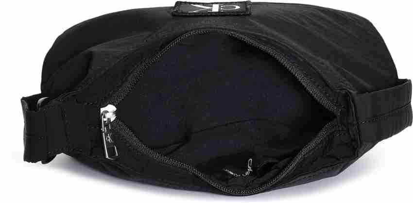Calvin Klein Jeans Women's City Nylon Shoulder Bag - Black