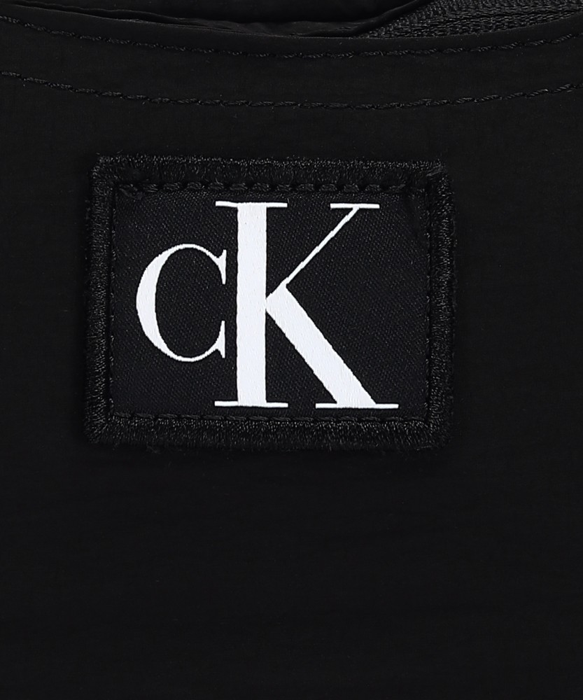 Calvin Klein Jeans CITY NYLON ROUND SHOULDER23 Black - Free