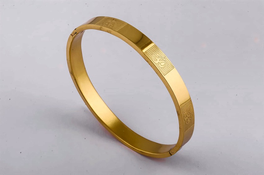 Hand on sale gold kada