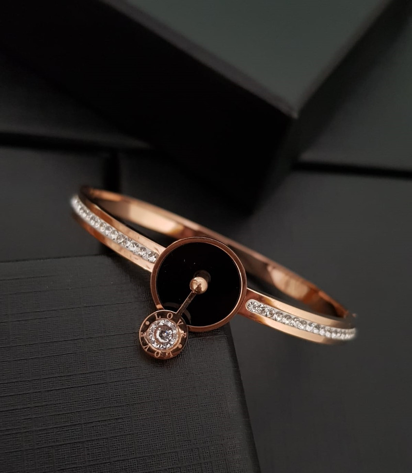 Love bracelet flipkart cheap