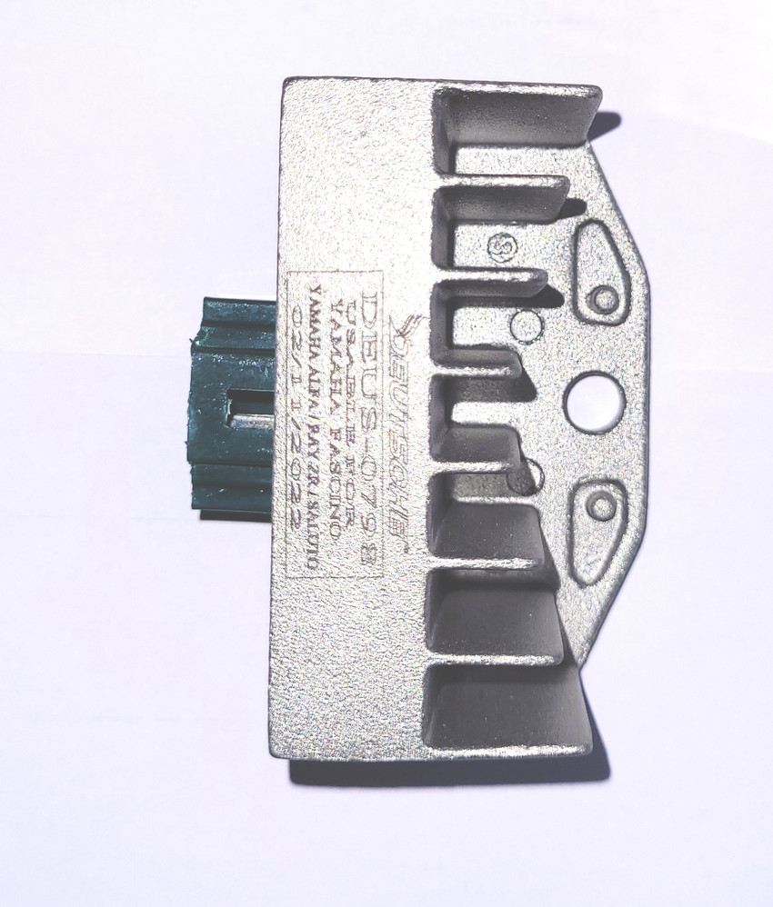 Yamaha ray shop zr battery price