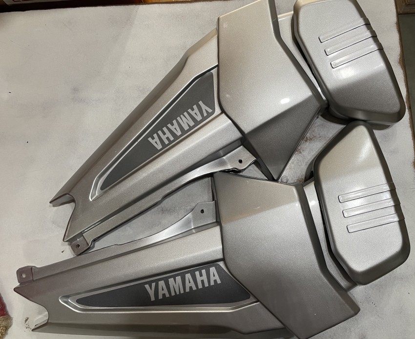 Yamaha fzs side clearance panel price