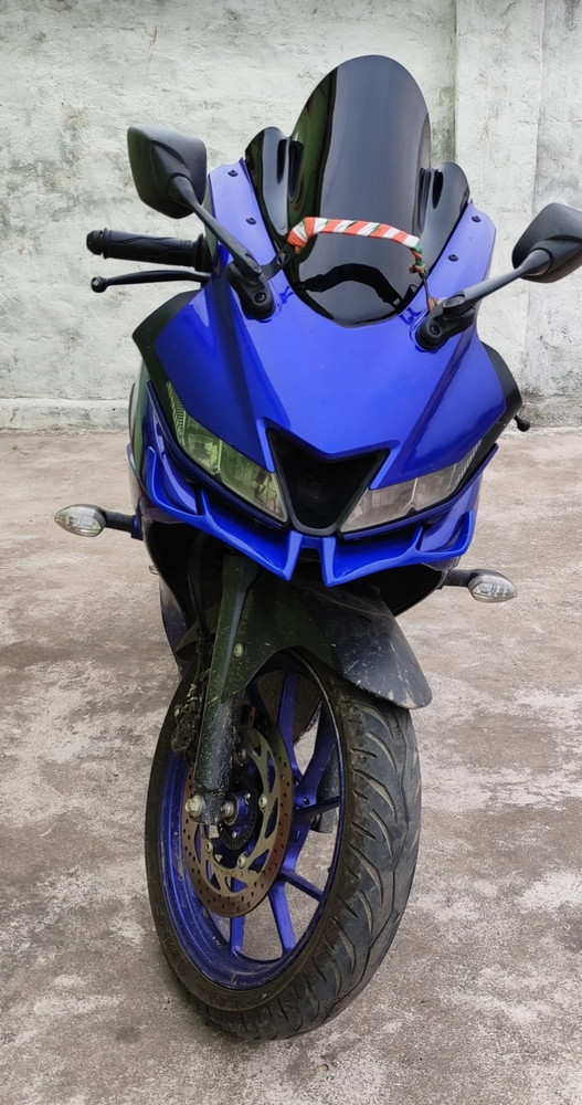 R15 version 3 black top