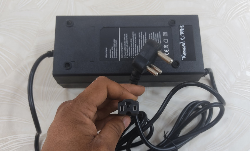 tunwal 48v 5A charger all electric scooter 5 A Bike Mobile Charger Price in India Buy tunwal 48v 5A charger all electric scooter 5 A Bike Mobile Charger online at Flipkart