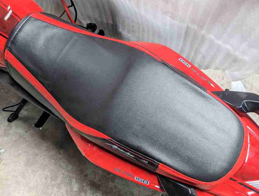 Apache rtr 160 online seat cover