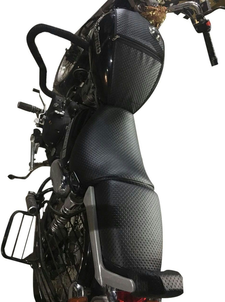 Thunderbird 350 outlet tank cover