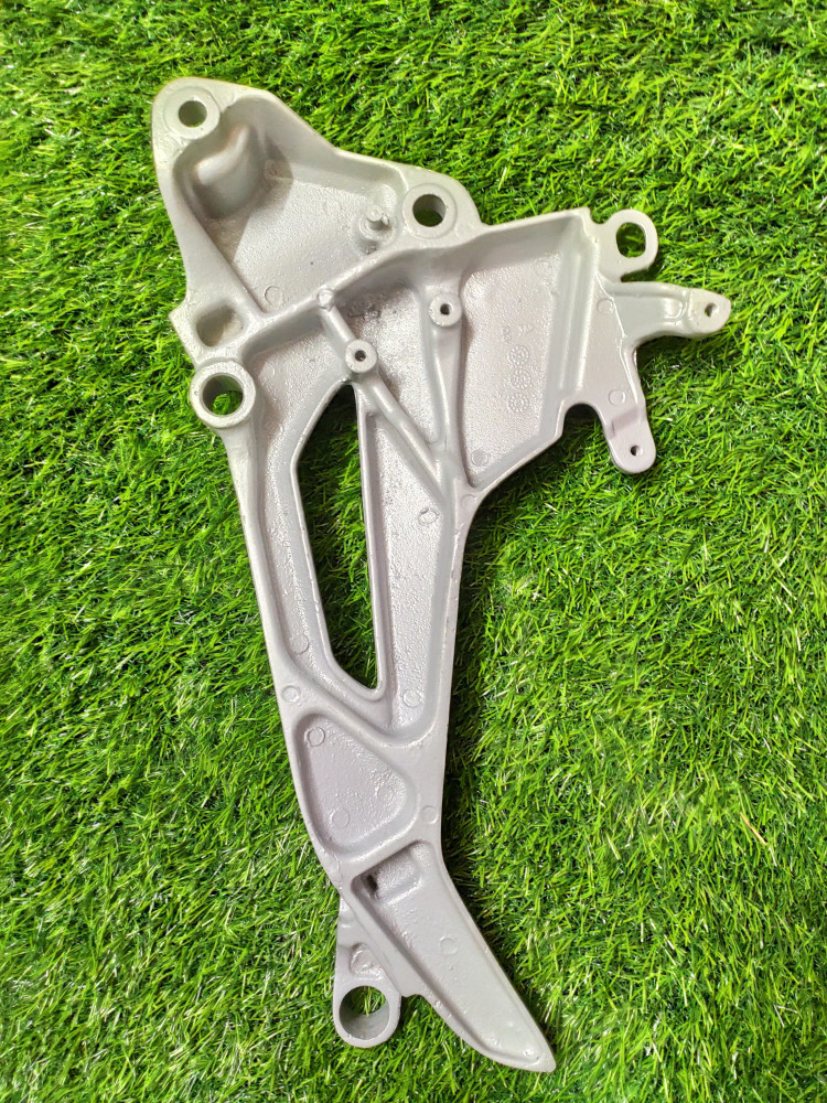 Cbz xtreme main stand price outlet