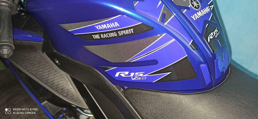 Yamaha r15 hotsell v3 suitable helmet