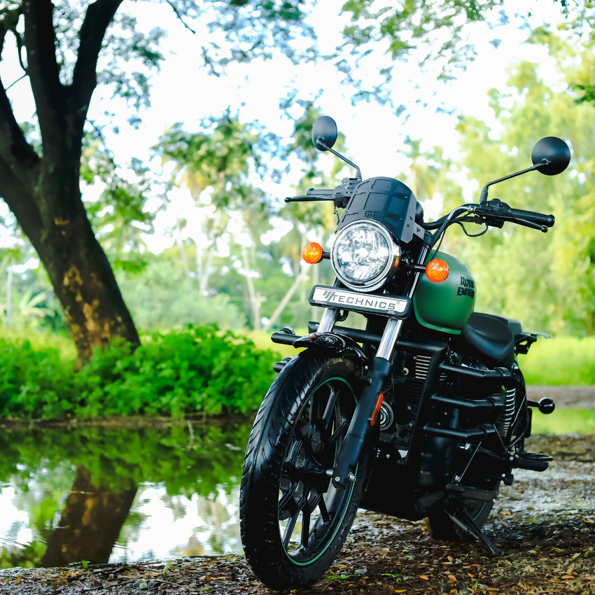 Royal enfield meteor 350 windshield price discount