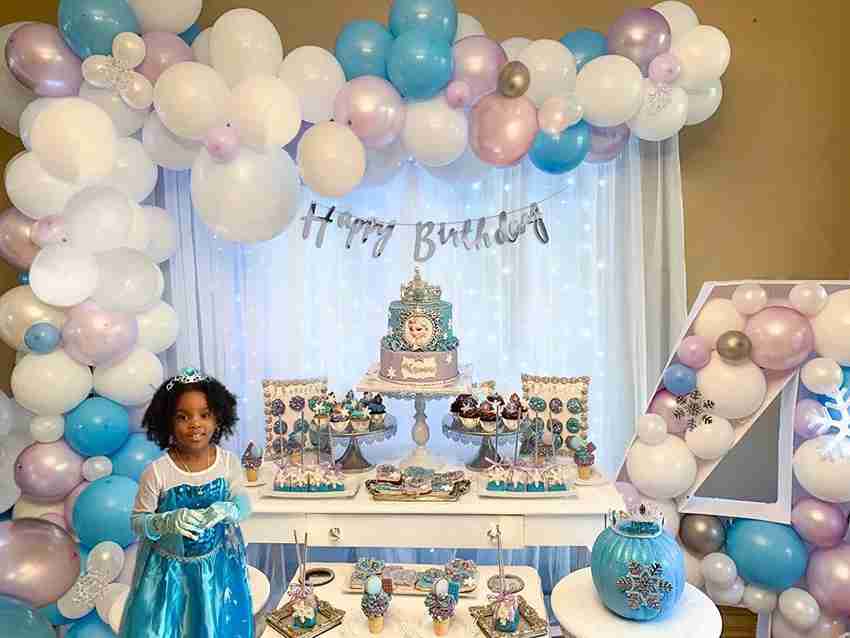 Blue and white theme dress store